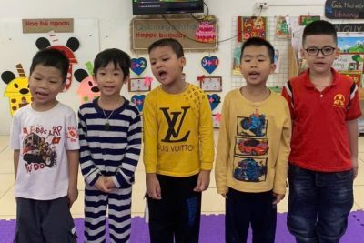 Hoạt động LQVH Thơ: Em yêu nhà em của các bạn nhỏ lớp C5.