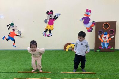 Hoạt động hoc “bật xa 20–25cm” lớp C3