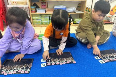 Lớp E5 được học LQVT bài: Lập số 8: