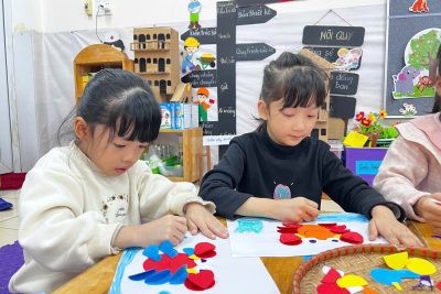 Với chủ đề động vật, lớp D5 với hoạt động trải nghiệm “TẠO HÌNH CON CUA”