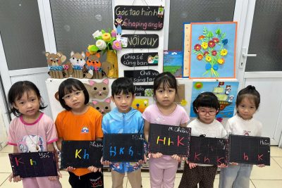 Nặn chữ cái h, k lớp C5