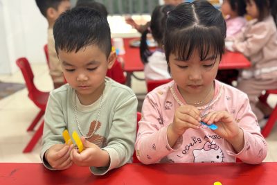 Hoạt động “Dự án làm máy bay” lớp C4